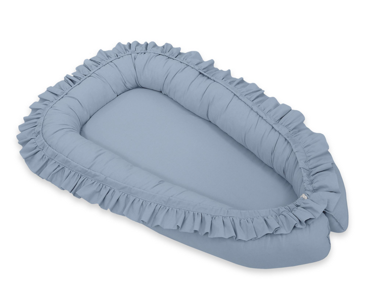 Cocoon baby nest with a ruffle – pastel blue