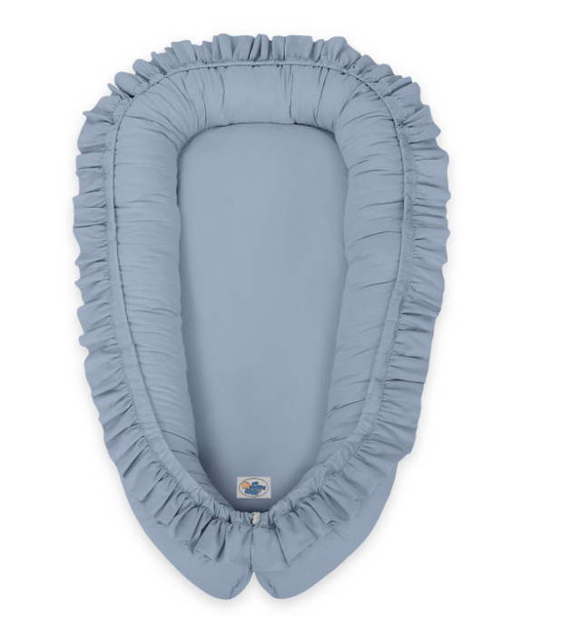 Cocoon baby nest with a ruffle – pastel blue