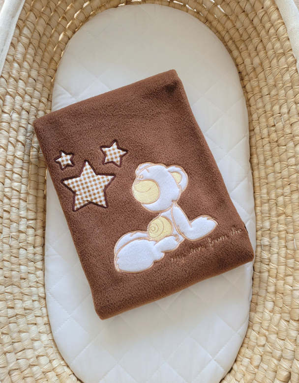 Fleece blanket – Karlo the bear with stars, brown