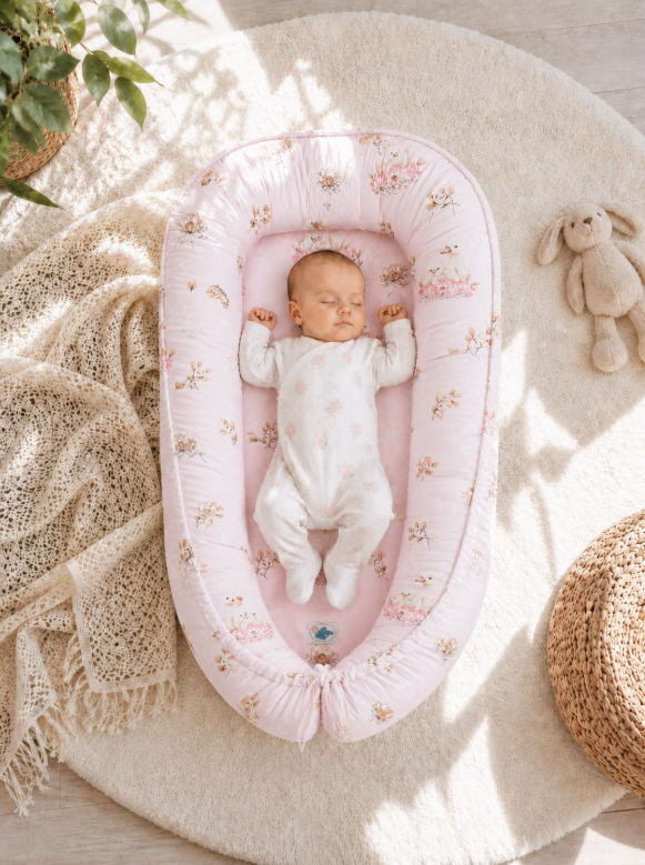 Double-sided baby nest Cocoon – Little Swans